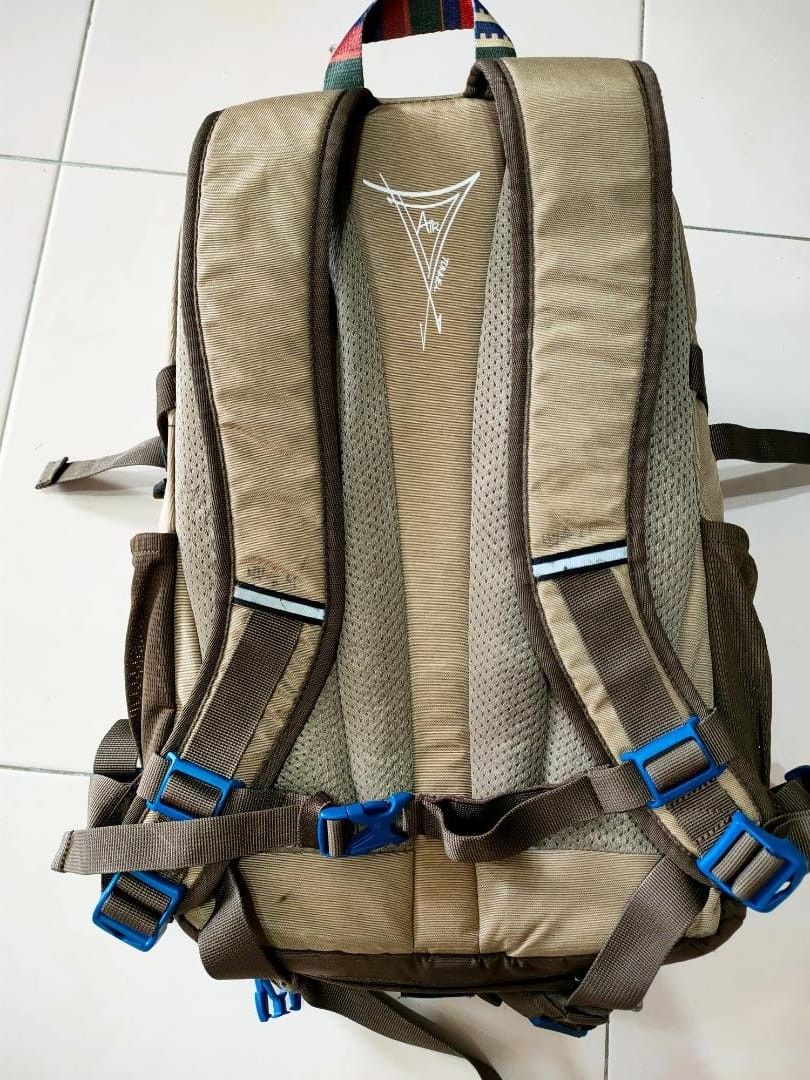 Black Yak Backpack, Men's Fashion, Bags, Backpacks on Carousell