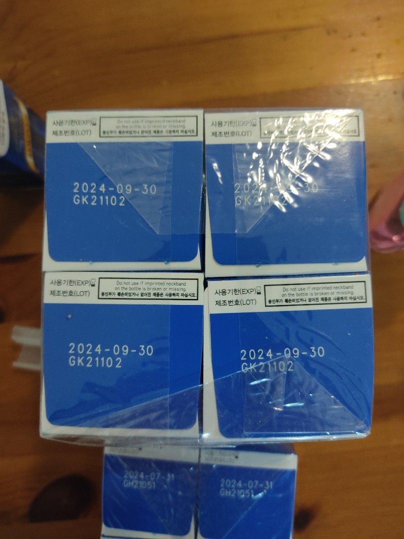 Boston hard or semi hard contact lens conditioning solution, Beauty