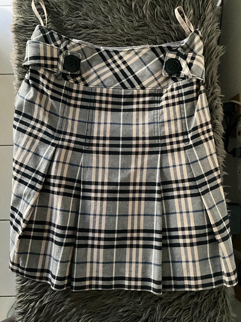 Burberry Pleated Checkered Skirt