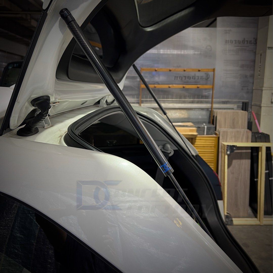 Carbon Fiber Tailgate Dampers for Honda Jade RS, Car Accessories