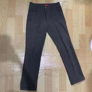 Celana bahan warna abu