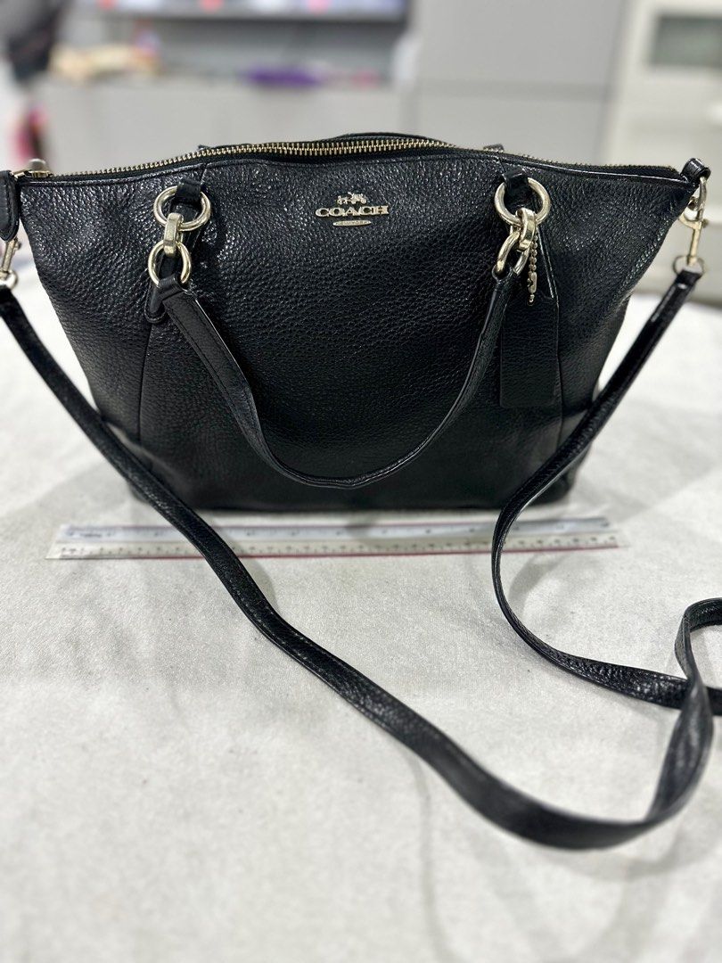 Coach small best sale kelsey black