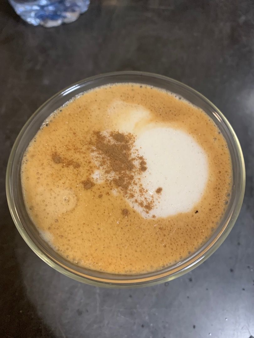 DeLonghi Dedica pump espresso machine, TV & Home Appliances, Kitchen