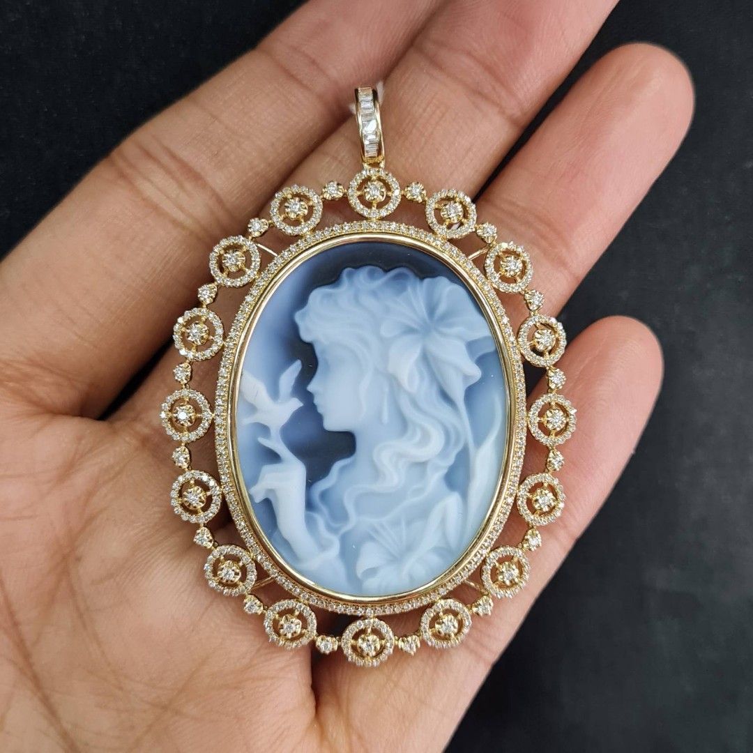 Cameo pendant with diamond hotsell