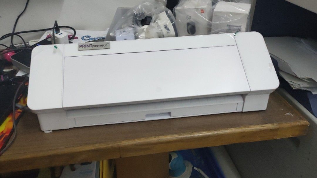 Die cutting machine (Category: Printers, Scanners & Copiers) located in Klang. Submitted by kentkau (Listing ID 1239938642, Image 1). Description: terlebih beli.bagi lelong print pereneur harga beli rm1499 sekarang 1200 lagi murah lagi 950 baru..Ade warranty 1 tahun..6speed.