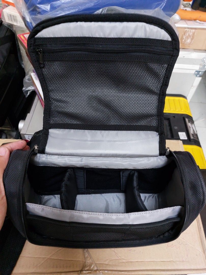 Dslr bag. (Category: Camera Bags & Carriers) located in Baliuag. Submitted by papa.gardz (Listing ID 1239935890, Image 2). Description: dslr bag . from japan.