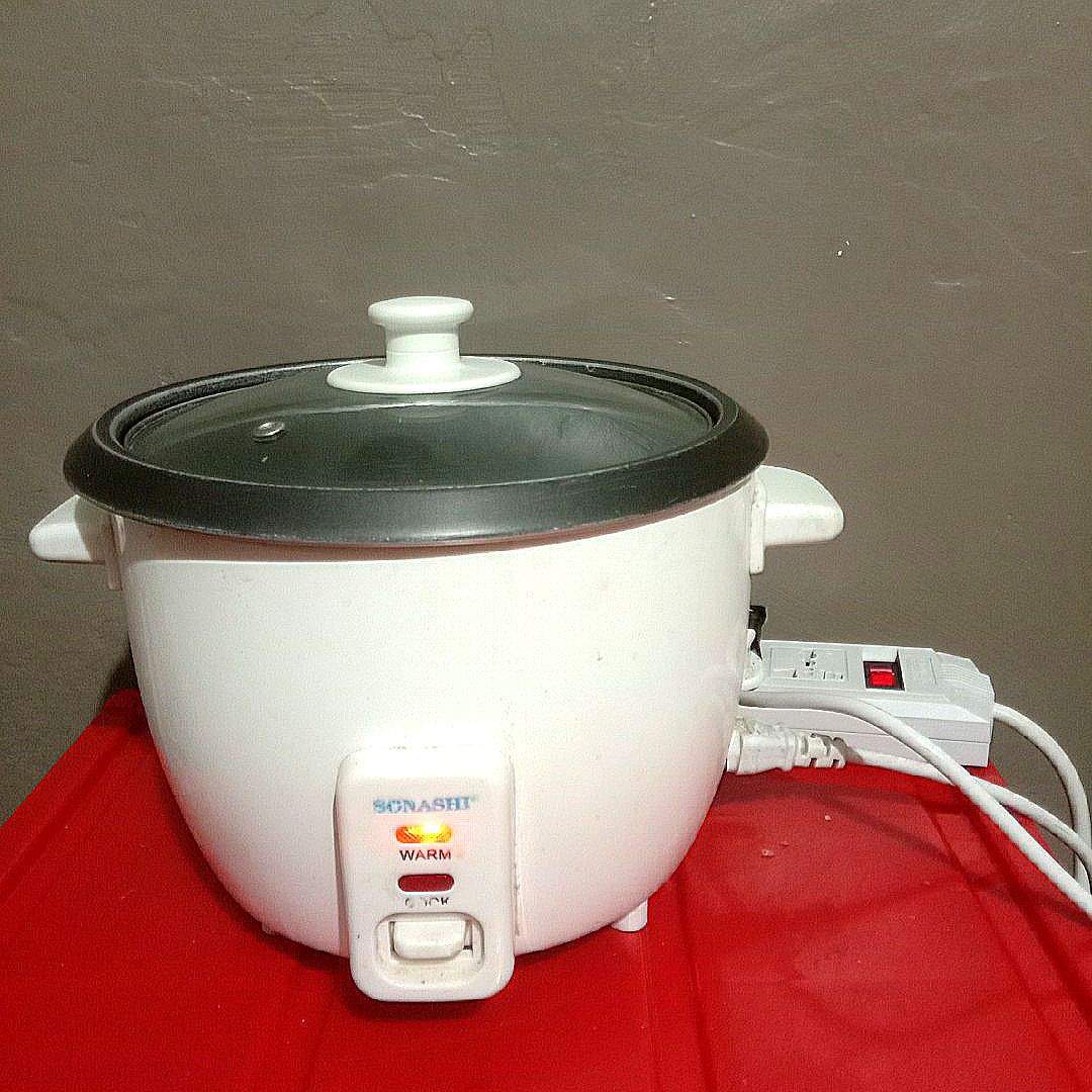 DUBAI SONASHI RICE COOKER MODEL NO. SRC-310 on Carousell