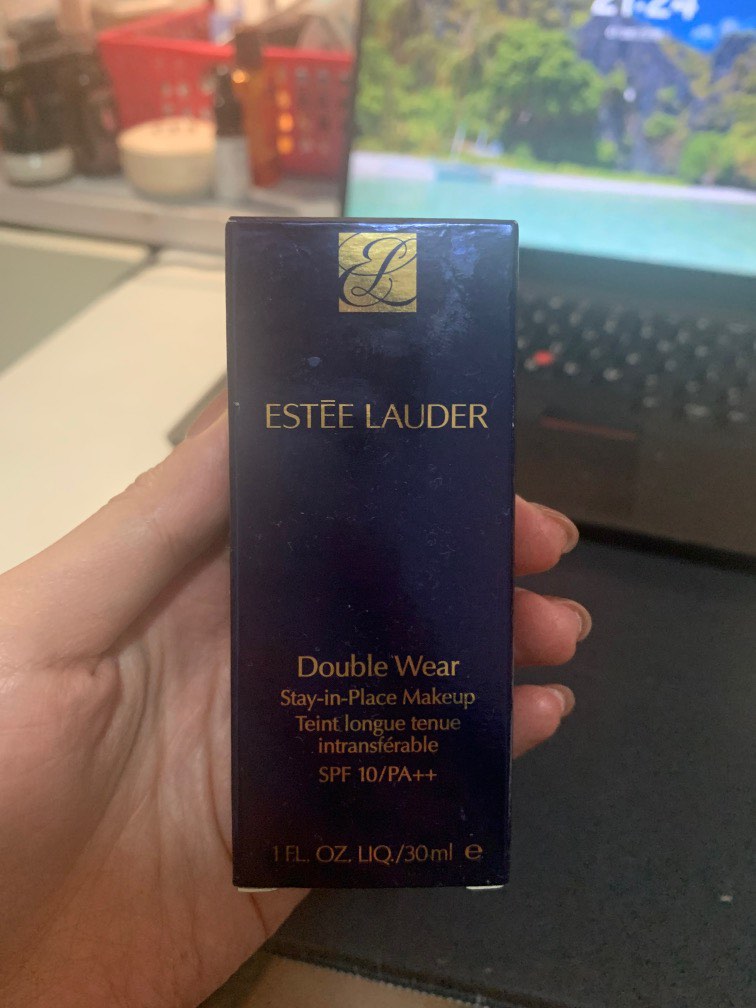este lauder double wear cena