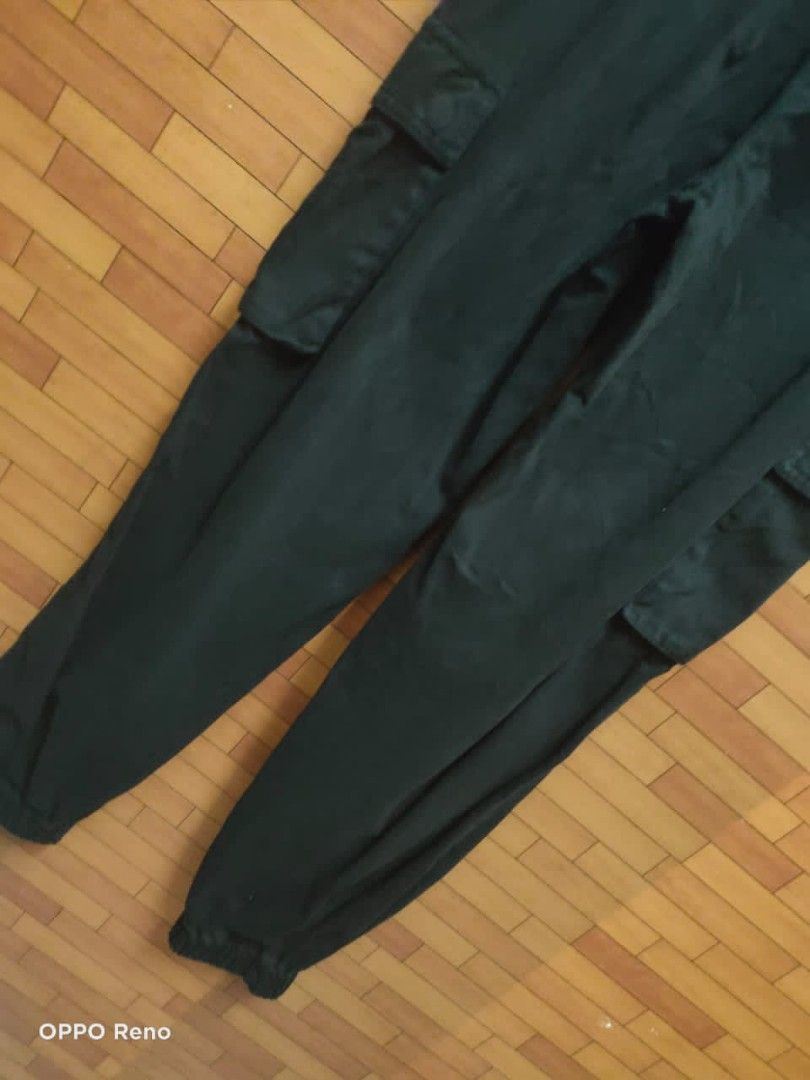 Distressed cargo joggers discount forever 21