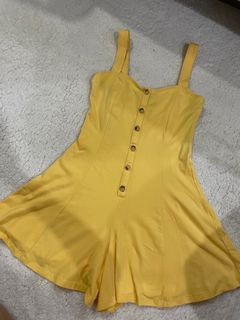 (Category: ) located in . Submitted by yizeee (Listing ID 1240034397, Image 1). Description: .