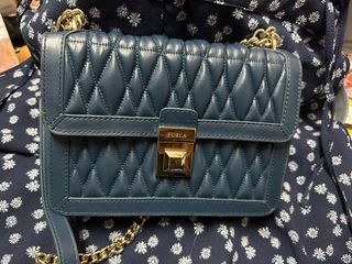 （分類：）位於 。 由 y963m 提交（商品編號 1240010771，圖片 1）。簡介： 。
