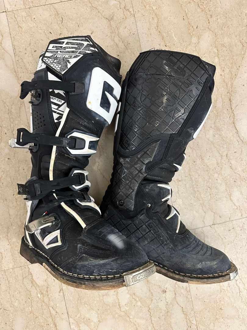 Gaerne g react boots deals