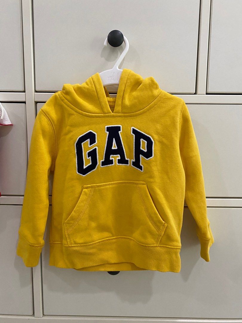 Yellow gap sweater top
