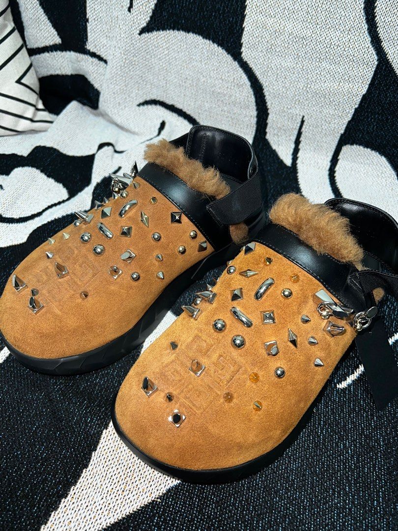 2023人気の Marshmallow GIVENCHY Givenchy marshmallow Sandals spike ...