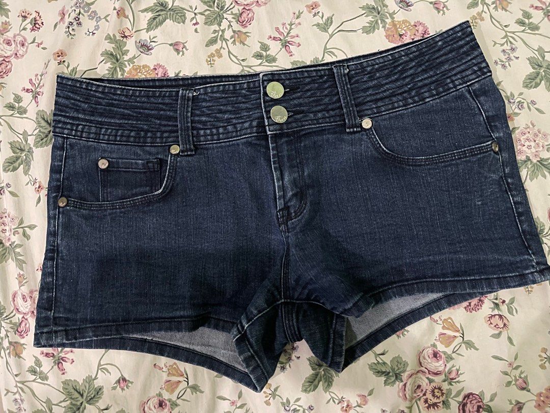 Guess Maong Short plus size XL 3XL Women s Fashion Bottoms Shorts on Carousell