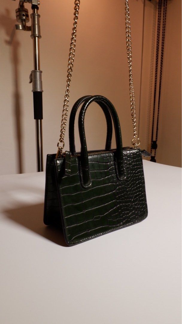 H&m croc hotsell bag
