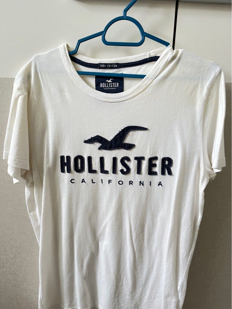 HOLLISTER Signature T shirt LIKE NEW