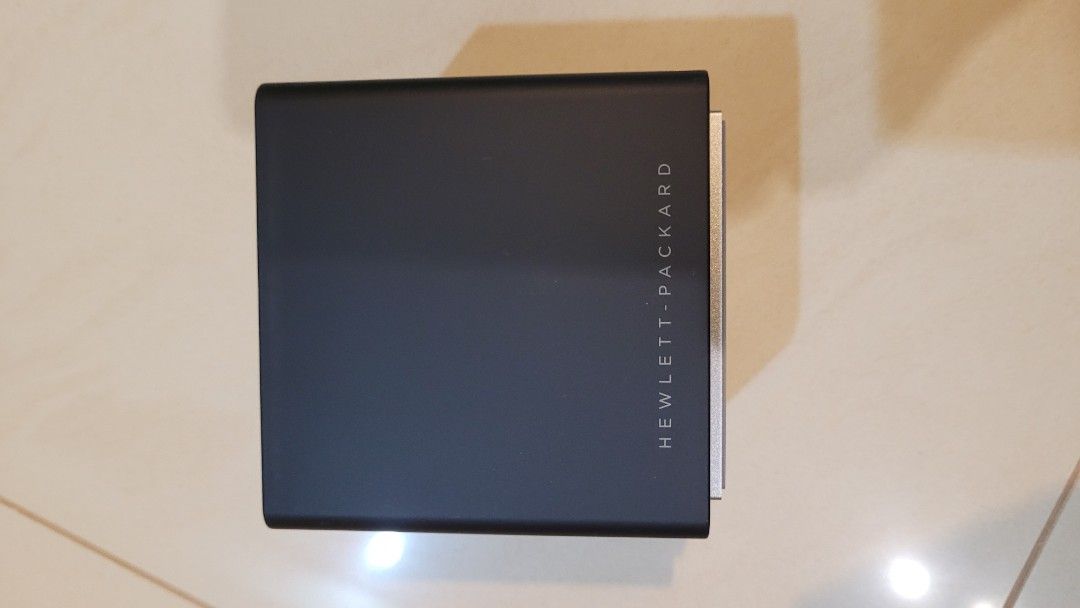 HP Advanced Wireless Docking Station (F7M97AA) - Univerz&aacute;ln&iacute; Bezdr&aacute;tov&eacute; Připojen&iacute; S Intel WiGig