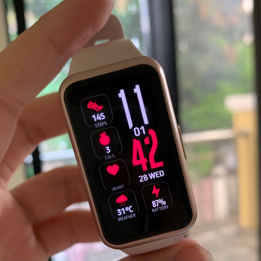 HUAWEI Band 7 Smartwatch, ultradun design, continue SpO2-bewaking, 14 dagen autonomie, meldingen, gezondheidsbewaking, slaap en stress 24 uur, 96 trainingsmodi, 5 ATM, zwart