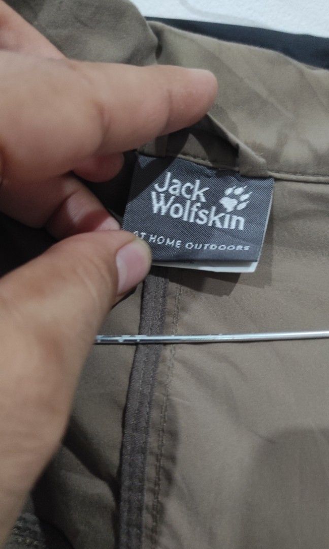 Jaket Jack Wolfskin, Fesyen Pria, Pakaian , Baju Luaran di Carousell