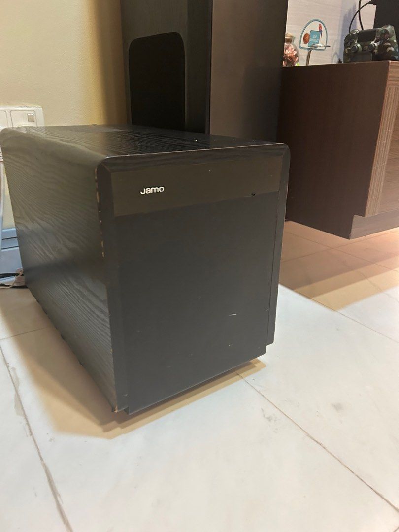 Jamo Subwoofer 250, Audio, Soundbars, Speakers & Amplifiers on Carousell