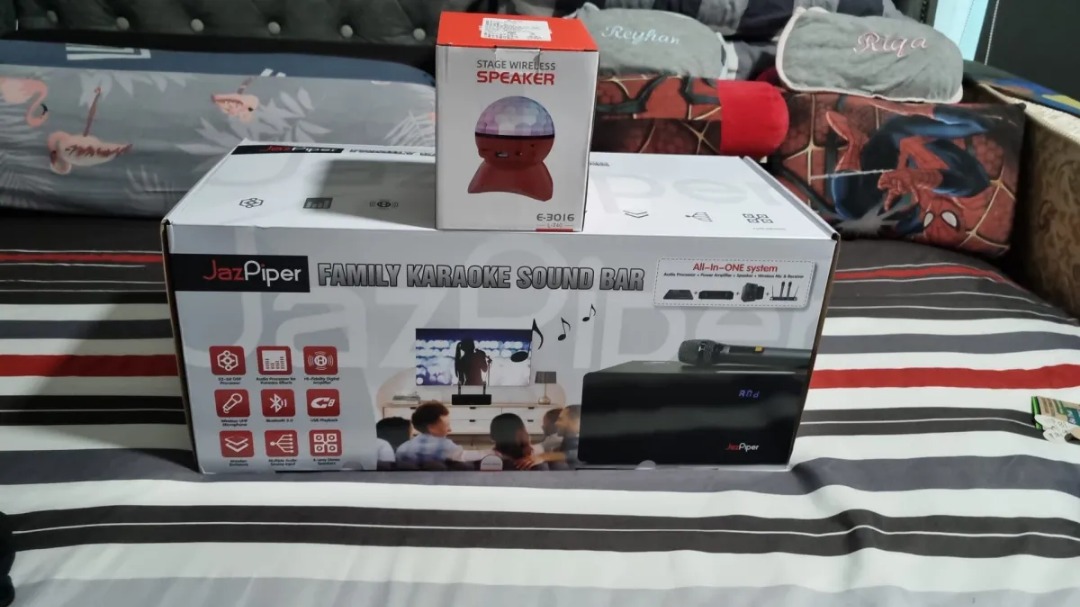 KARAOKE SYSTEM / 2 Wireless Microphones / Speakers 2no.co