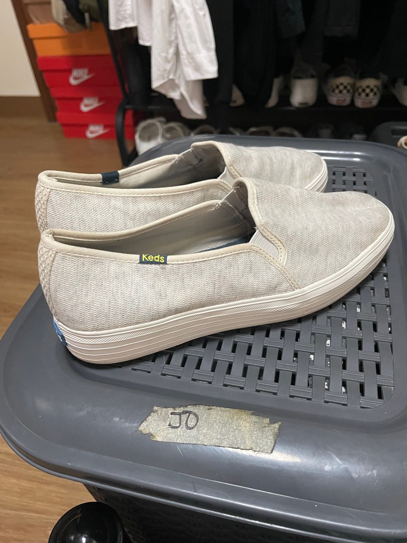 keds dream foam slip on