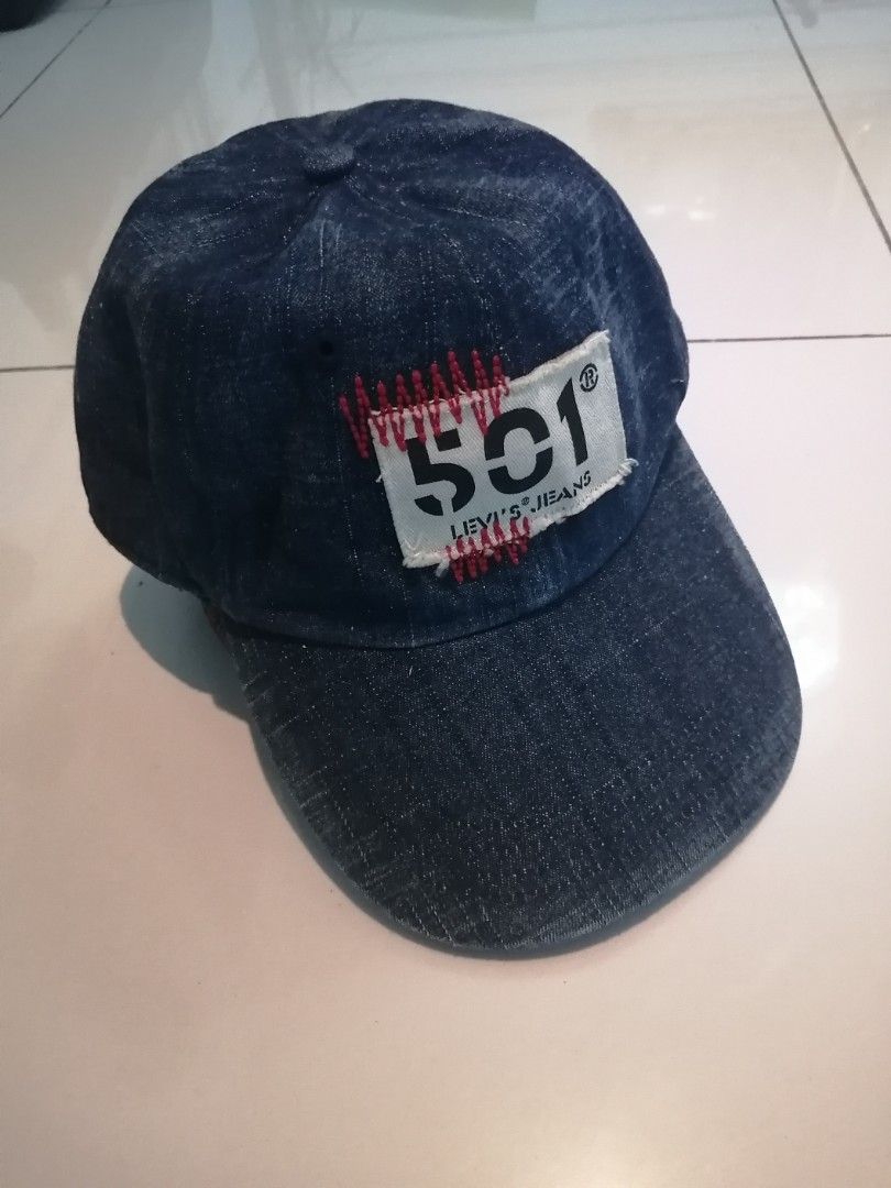 Lazada levi's deals