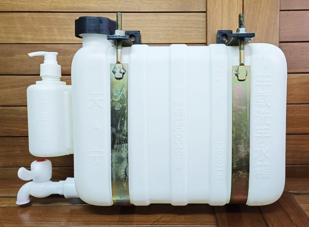 Lorry/Truck Hand Wash Tank, Car Accessories, Accessories on Carousell