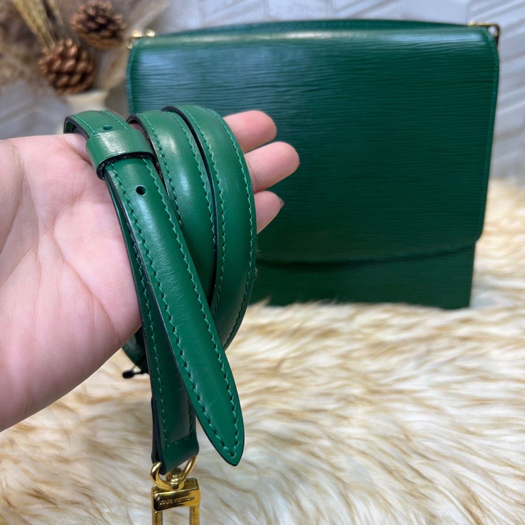 Louis Vuitton Biface Crossbody in Green Epi Leather, Luxury, Bags