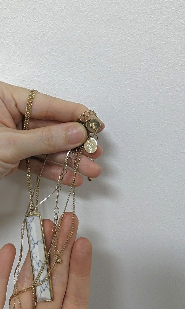 White marble pendant necklace discount