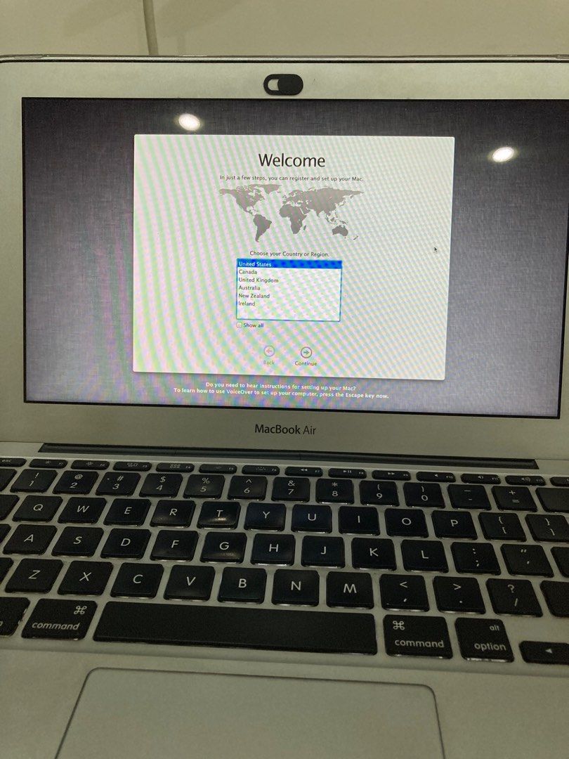 Macbook Air 11” 2011 (Category: Laptops & Notebooks) located in Quezon City. Submitted by zowdeclutters (Listing ID 1240028512, Image 2). Description: 4gb RAM 256gb SSD 6/10 aesthetic condition though works perfectly fine! ✅ camera ✅ microphone ✅ speakers Mainly used for MS Office/Google Docs Currently running macOS Lion but i can upgrade it to High Sierra upon request. This model supports until MacOS High Sierra only ⚠️ Battery needs to be repla