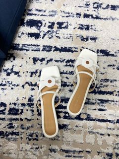 (Category: ) located in . Submitted by iloveshopping__ (Listing ID 1239982993, Image 1). Description: .
