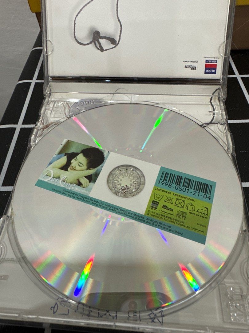 Eternal Sunshine (Exclusive Cover No. 1) CD – Ariana Grande