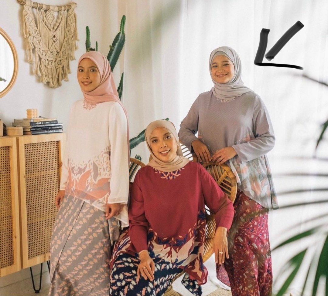 Mimpikita x disney set, Women's Fashion, Muslimah Fashion, Baju Kurung ...