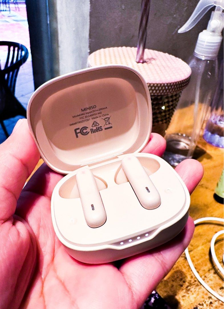 Miniso Bluetooth Earphones, Audio, Earphones on Carousell