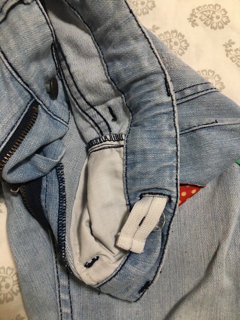Mossimo Pants for Girls (Category: Babies & Kids Fashion) located in Manila. Submitted by ampmd (Listing ID 1240032493, Image 2). Description: Used for less than 5 times, light denim in color, tattered, a bit stretched fabric. Measurements are on the pictures. 250 + shipping fee. .