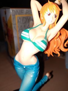 Nami, lady fight figure