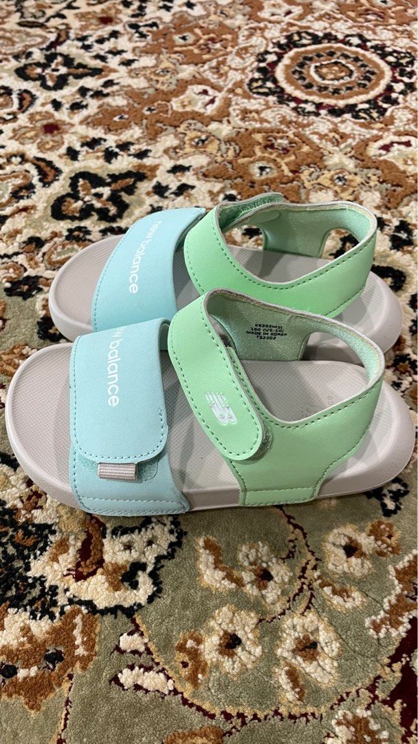 New balance flip flops kids online