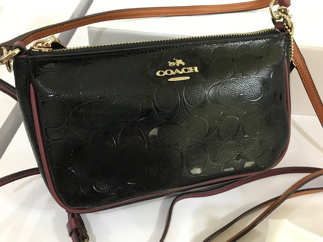 New Coach Original Glossy TOP HANDLE POUCH IN SIGNATURE DEBOSSED PATENT Crossbody Shoulder Bag For Women Come With Complete Set Suitable For Gift