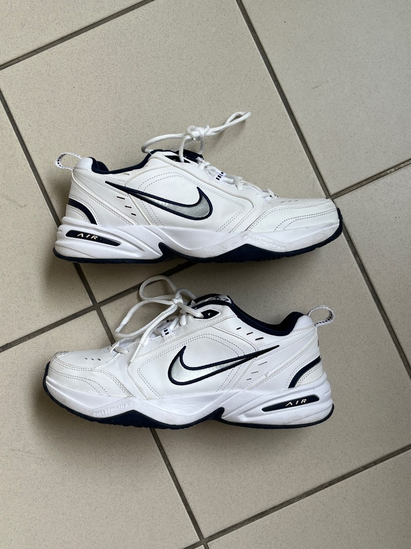 womens nike monarchs