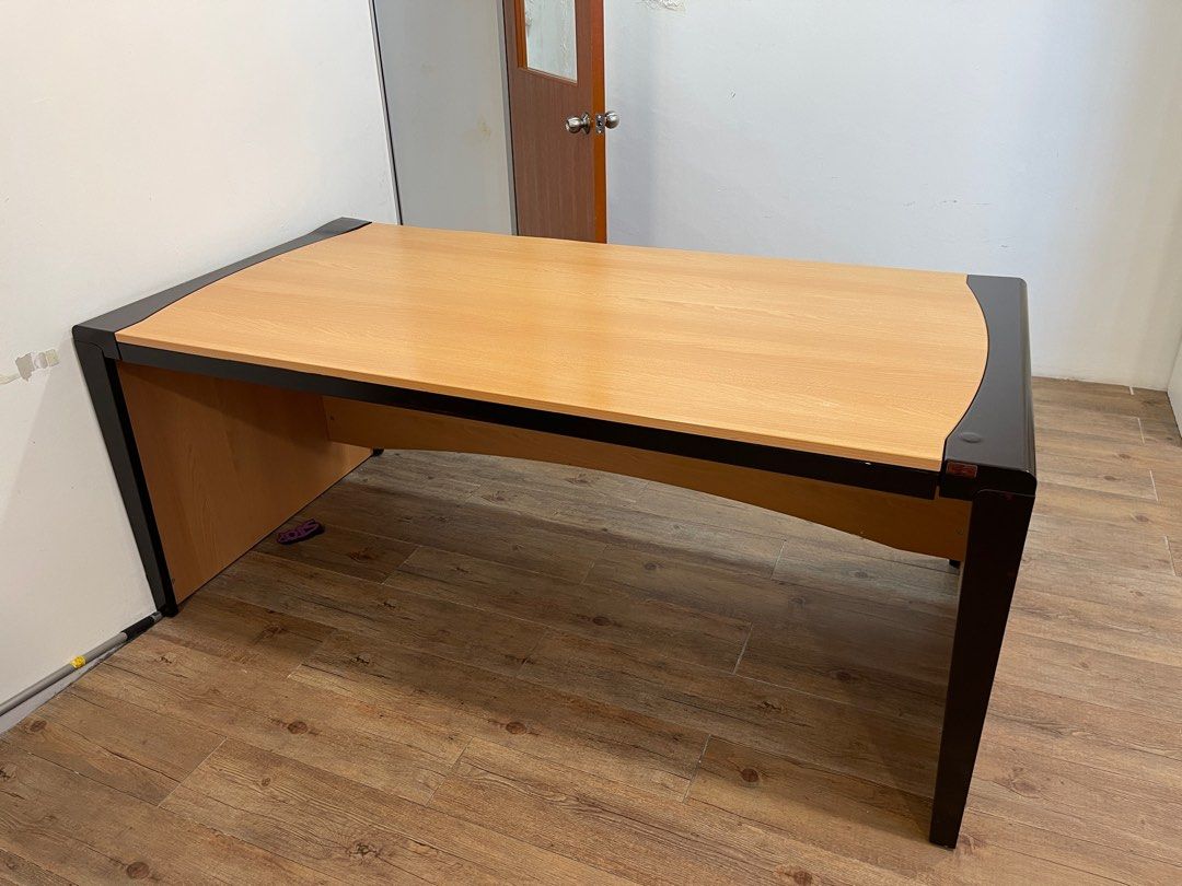 Office table for sell, 6x3 feet, Furniture & Home Living, Furniture