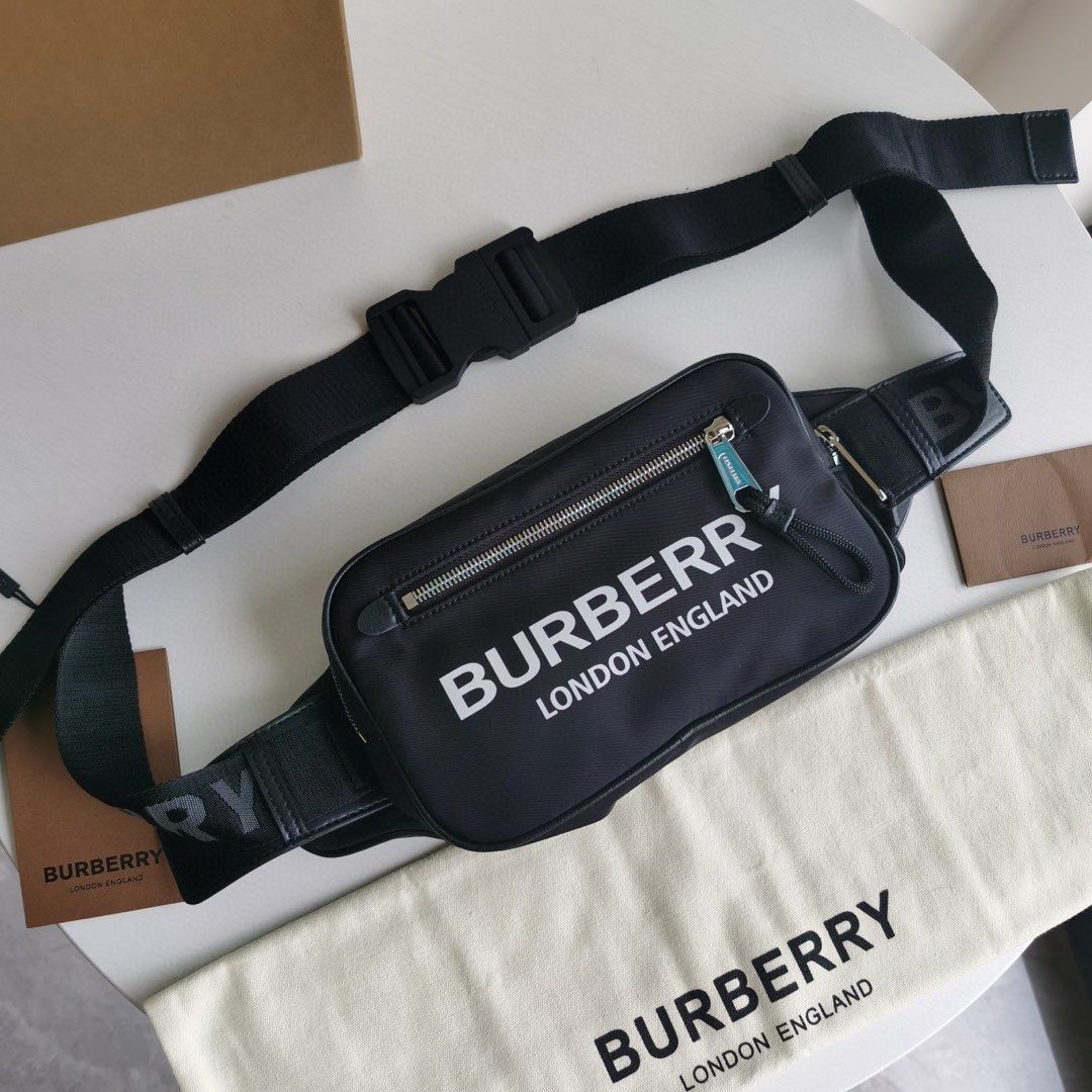 Original Burberry chest bag camera bag