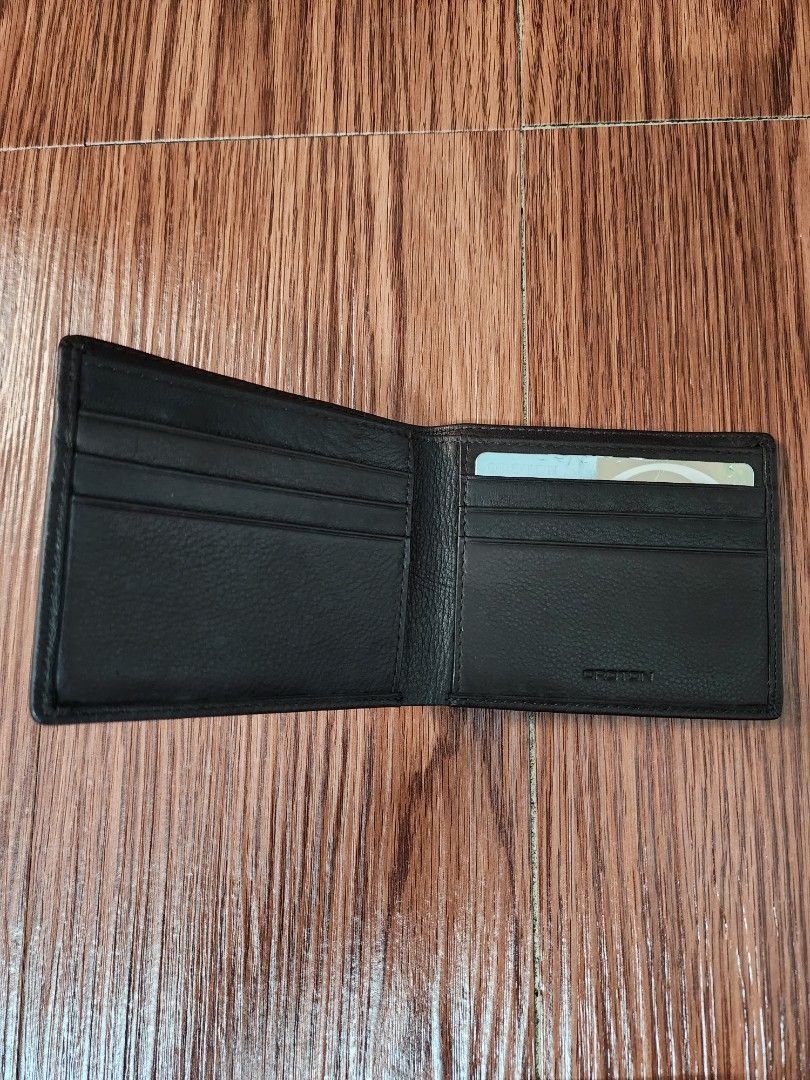 Oroton Bifold Wallet, Men's Fashion, Watches & Accessories, Wallets