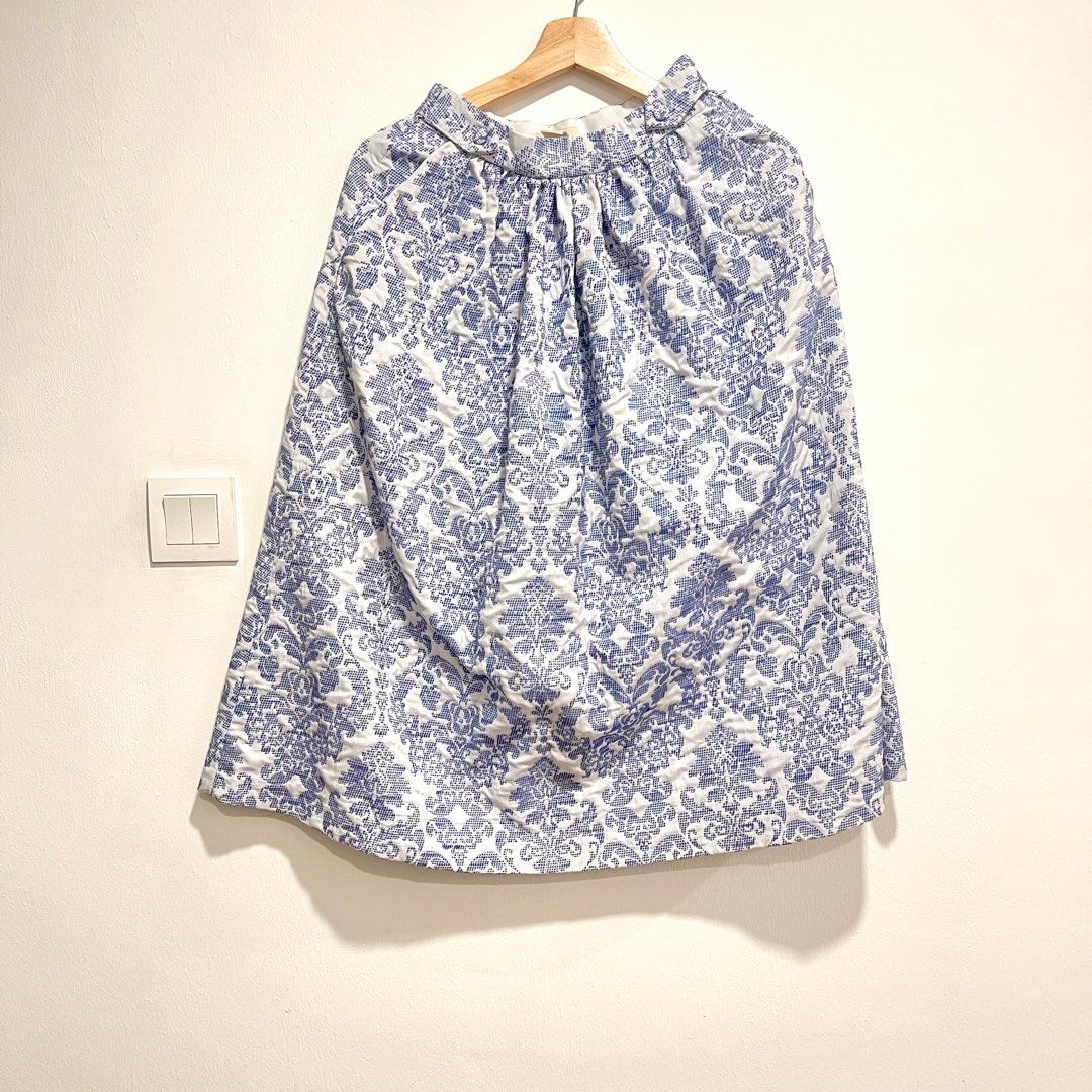 H and sales m floral skirt