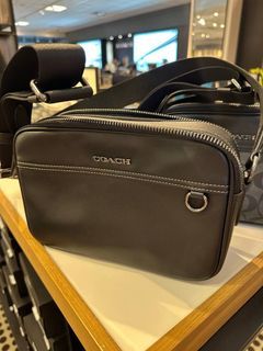 COACH GRAHAM CROSSBODY IN SIGNATURE CANVAS - BLACK – The Factory KL