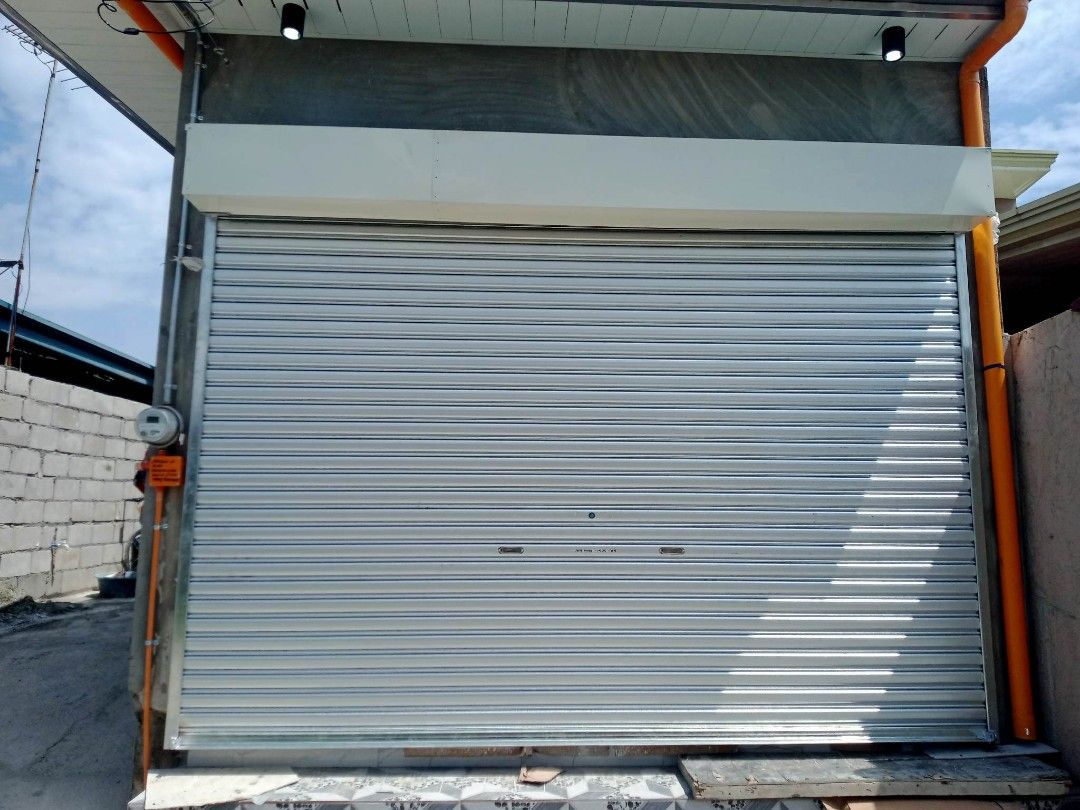 ROLL up door, Commercial & Industrial, Construction Tools & Equipment