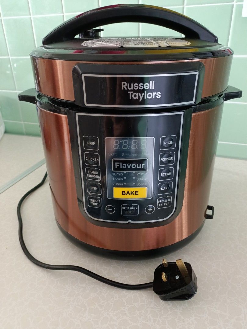 Russell Taylors Pressure Cooker, TV & Home Appliances, Kitchen