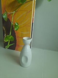Sake ceramic bottle/vase