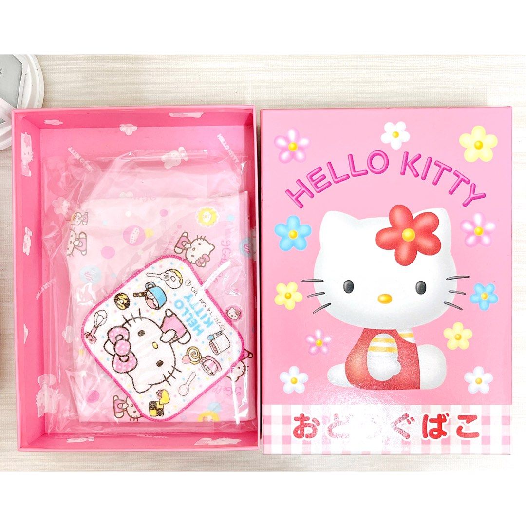 Hello kitty towel set sales